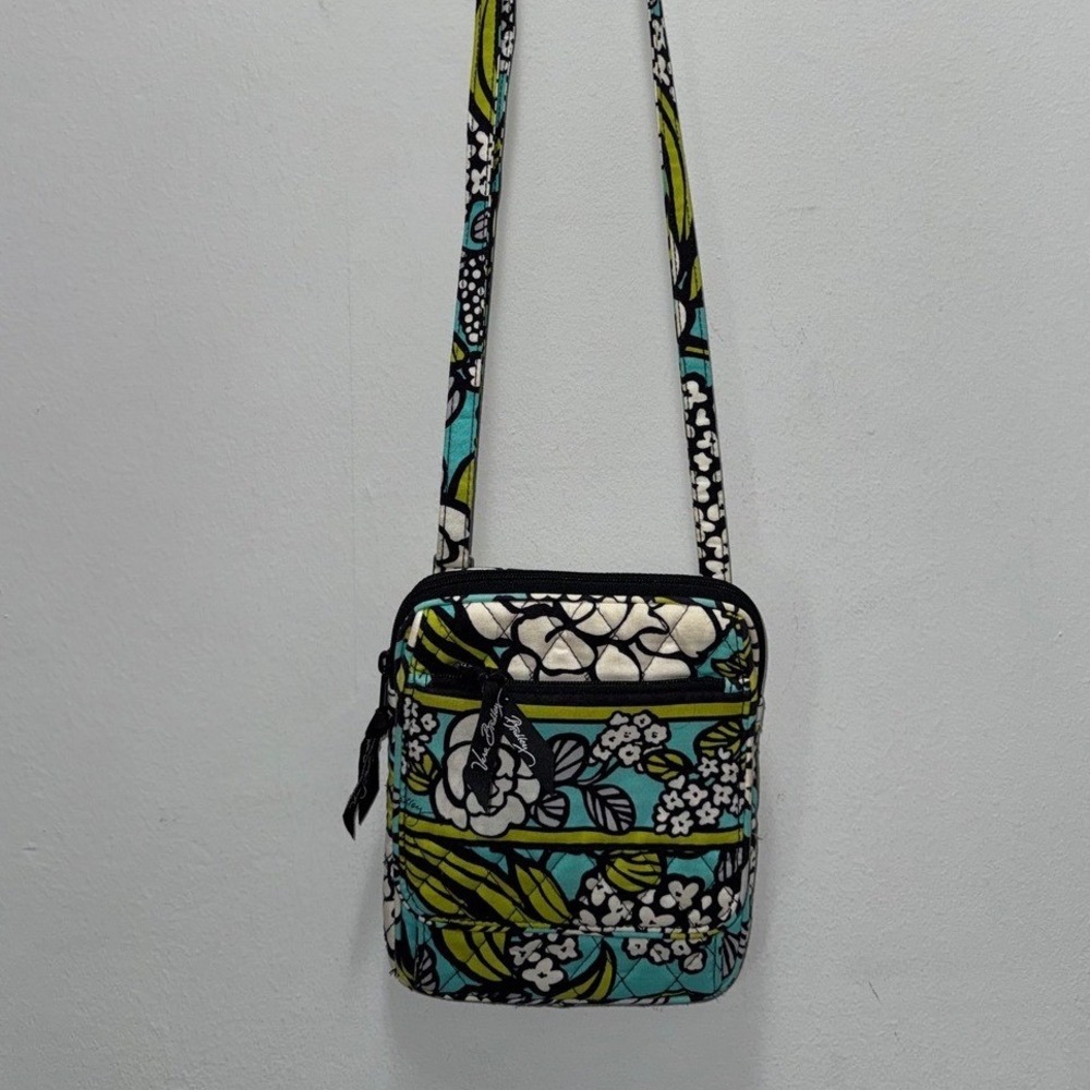 Vera Bradley‎ Island Blooms Tablet Hipster Crossbody Bag Floral Blue Retired